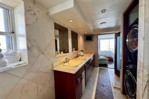 Copropriété à vendre à Miami Beach, Floride: 2 chambres, 129.41 m2 № 1924088 - photo 25