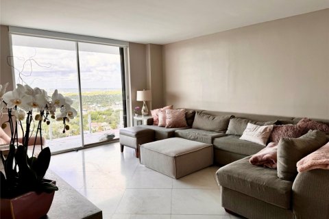 Copropriété à vendre à Miami Beach, Floride: 2 chambres, 129.41 m2 № 1924088 - photo 11