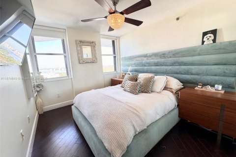 Copropriété à vendre à Miami Beach, Floride: 2 chambres, 129.41 m2 № 1924088 - photo 27
