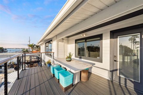 Casa en venta en Dunedin, Florida, 9 dormitorios, 598.01 m2 № 2104811 - foto 16