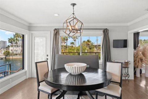 Casa en venta en Dunedin, Florida, 9 dormitorios, 598.01 m2 № 2104811 - foto 6