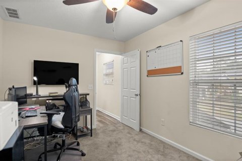 House in Gainesville, Florida 4 bedrooms, 204.2 sq.m. № 2213153 - photo 15