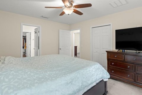 House in Gainesville, Florida 4 bedrooms, 204.2 sq.m. № 2213153 - photo 24