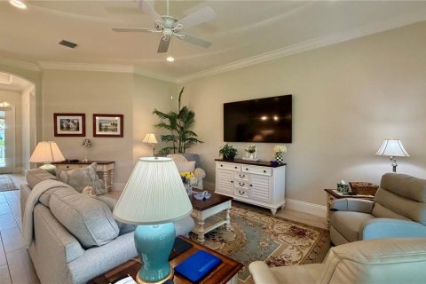 House in Vero Beach, Florida 3 bedrooms, 181.9 sq.m. № 2345167 - photo 16