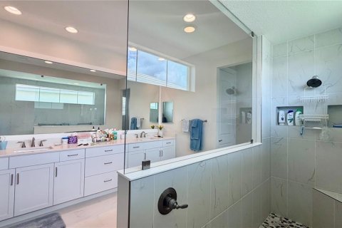 House in Vero Beach, Florida 3 bedrooms, 181.9 sq.m. № 2345167 - photo 28