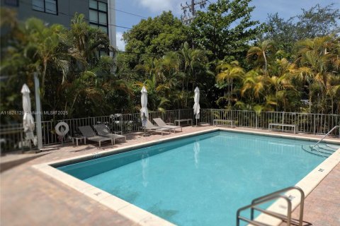 Condominio en venta en Key Biscayne, Florida, 2 dormitorios, 121.79 m2 № 1937600 - foto 22