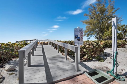 Condo in Longboat Key, Florida, 2 bedrooms № 2145171 - photo 25