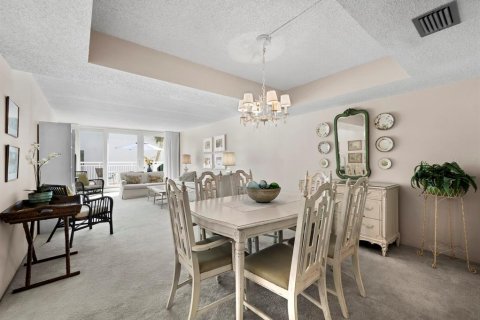 Condo in Longboat Key, Florida, 2 bedrooms № 2145171 - photo 5