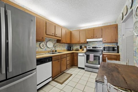 Condo in Longboat Key, Florida, 2 bedrooms № 2145171 - photo 10