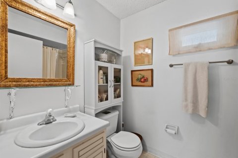Condo in Longboat Key, Florida, 2 bedrooms № 2145171 - photo 17
