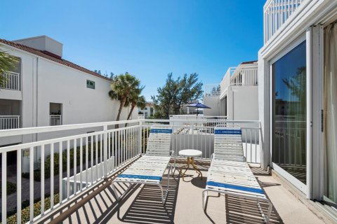 Condo in Longboat Key, Florida, 2 bedrooms № 2145171 - photo 16