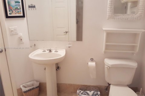 Copropriété à louer à Hutchinson Island South, Floride: 2 chambres, 130.53 m2 № 1957548 - photo 28