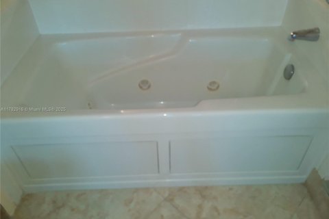 Copropriété à louer à Hutchinson Island South, Floride: 2 chambres, 130.53 m2 № 1957548 - photo 22