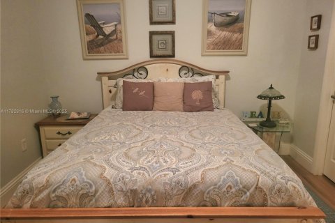 Copropriété à louer à Hutchinson Island South, Floride: 2 chambres, 130.53 m2 № 1957548 - photo 24