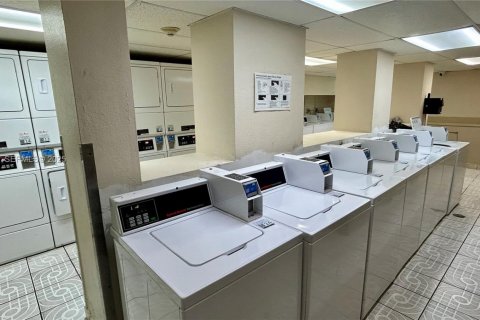 Снять в аренду кондоминиум в Норт-Майами, Флорида 1 спальня, 62.52м2, № 1991753 - фото 11