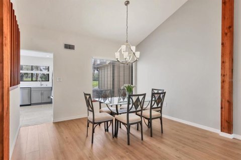 Touwnhouse à vendre à Sarasota, Floride: 3 chambres, 197.32 m2 № 1884041 - photo 21