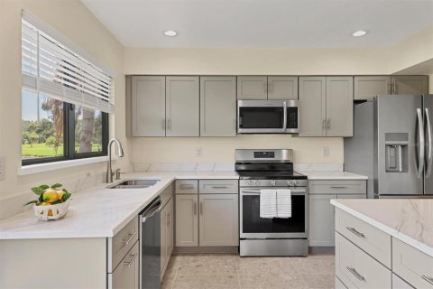 Touwnhouse à vendre à Sarasota, Floride: 3 chambres, 197.32 m2 № 1884041 - photo 27