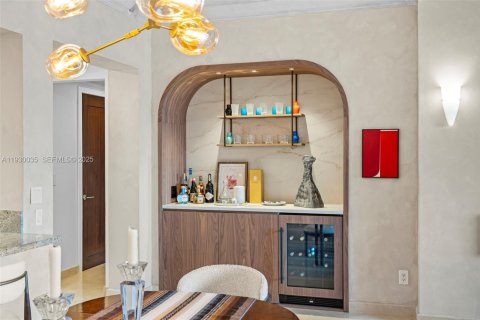 Copropriété à vendre à Miami Beach, Floride: 2 chambres, 177.63 m2 № 1989835 - photo 11