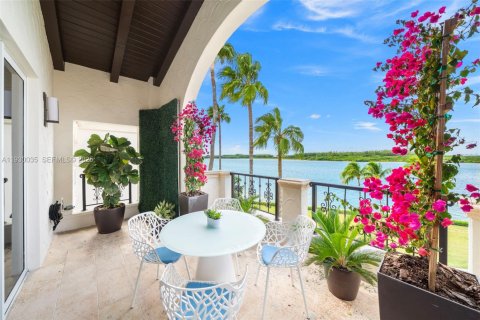 Copropriété à vendre à Miami Beach, Floride: 2 chambres, 177.63 m2 № 1989835 - photo 3