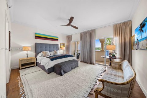 Copropriété à vendre à Miami Beach, Floride: 2 chambres, 177.63 m2 № 1989835 - photo 24