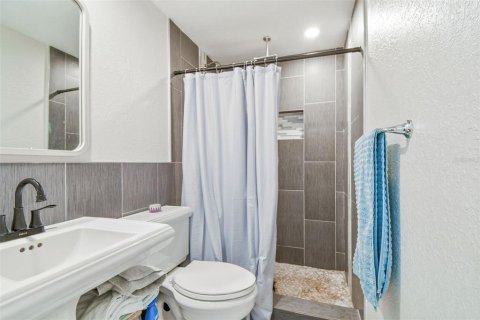Купить виллу или дом в Нью-Порт-Ричи, Флорида 6 комнат, 95.88м2, № 1915016 - фото 24