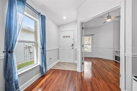 Casa en venta en Tampa, Florida, 4 dormitorios, 137.96 m2 № 2259549 - foto 5