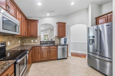 Casa en venta en Tampa, Florida, 4 dormitorios, 137.96 m2 № 2259549 - foto 13