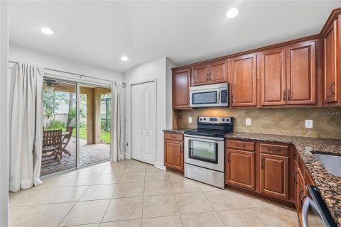 Casa en venta en Tampa, Florida, 4 dormitorios, 137.96 m2 № 2259549 - foto 12