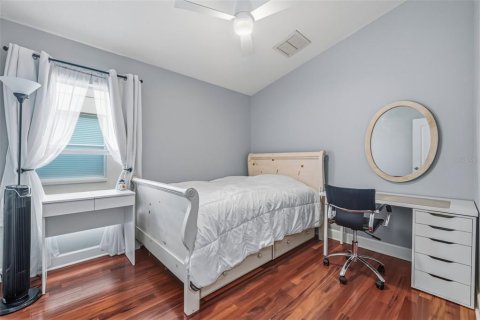 Casa en venta en Tampa, Florida, 4 dormitorios, 137.96 m2 № 2259549 - foto 25