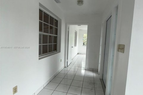 Купить виллу или дом в Майами, Флорида 5 спален, 174.38м2, № 2009889 - фото 30