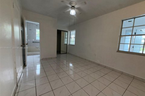 Купить виллу или дом в Майами, Флорида 5 спален, 174.38м2, № 2009889 - фото 6