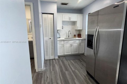 Купить виллу или дом в Майами, Флорида 5 спален, 174.38м2, № 2009889 - фото 18