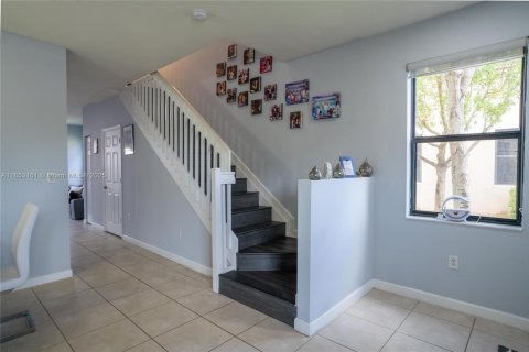 Townhouse in Homestead, Florida 3 bedrooms, 141.58 sq.m. № 1871685 - photo 13