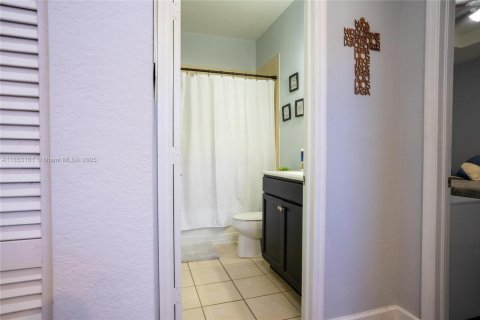 Townhouse in Homestead, Florida 3 bedrooms, 141.58 sq.m. № 1871685 - photo 23