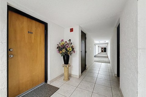 Купить кондоминиум в Клируотер, Флорида 4 комнаты, 88.72м2, № 1906347 - фото 10