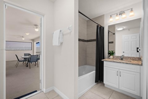 Casa en venta en Cape Coral, Florida, 4 dormitorios, 159.61 m2 № 2071294 - foto 22