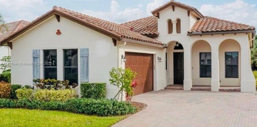Villa ou maison à Ave Maria, Floride 4 chambres № 1868367