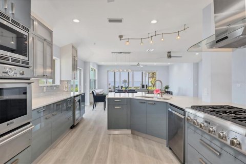 Купить виллу или дом в Сарасота, Флорида 14 комнат, 279.82м2, № 1659418 - фото 17
