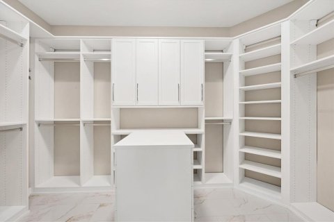 Купить виллу или дом в Сарасота, Флорида 14 комнат, 279.82м2, № 1659418 - фото 30