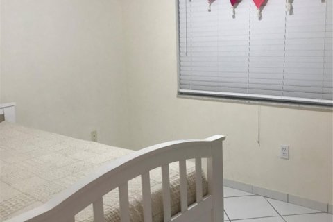 Appartement à louer à Miami Beach, Floride: 2 chambres, 82.68 m2 № 1168512 - photo 1