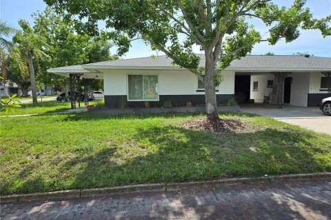 Снять в аренду квартиру в Галфпорта, Флорида 4 комнаты, 77.29м2, № 1786416 - фото 2