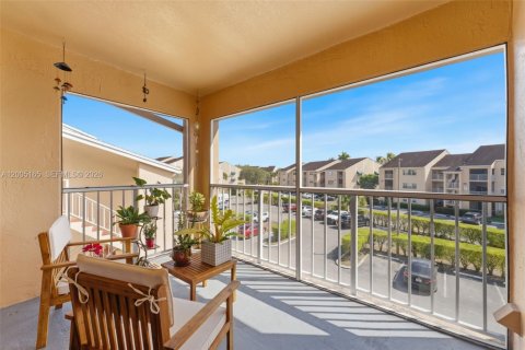 Condo in Miami, Florida, 1 bedroom  № 2070415 - photo 18