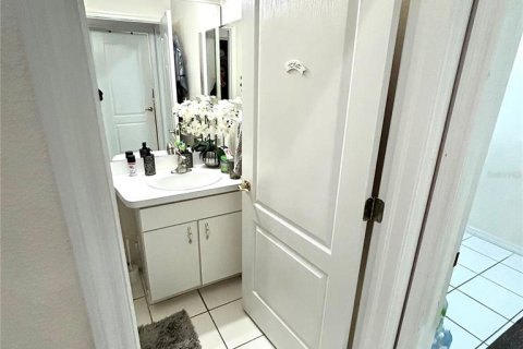 House in Wesley Chapel, Florida 4 bedrooms, 161.93 sq.m. № 2225778 - photo 20