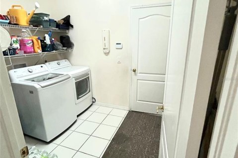 House in Wesley Chapel, Florida 4 bedrooms, 161.93 sq.m. № 2225778 - photo 25