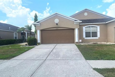 House in Wesley Chapel, Florida 4 bedrooms, 161.93 sq.m. № 2225778