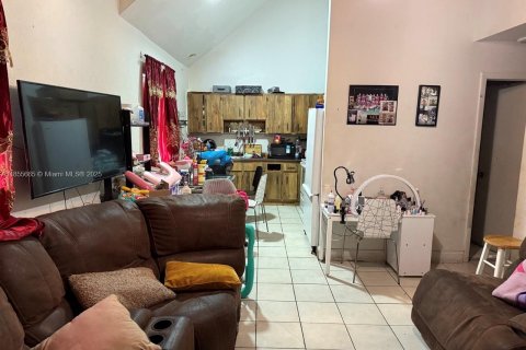 Commercial property in Fort Lauderdale, Florida 291.43 sq.m. № 1880087 - photo 16