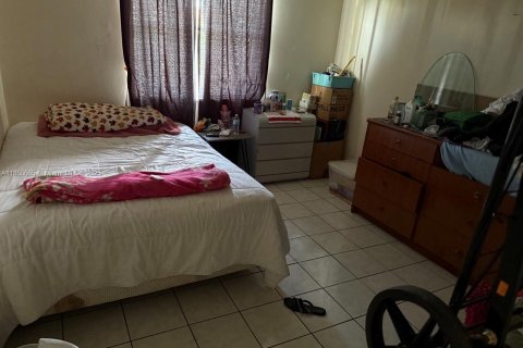 Commercial property in Fort Lauderdale, Florida 291.43 sq.m. № 1880087 - photo 30