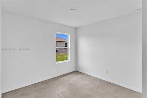 House in Port St. Lucie, Florida 4 bedrooms, 259.2 sq.m. № 1752477 - photo 12