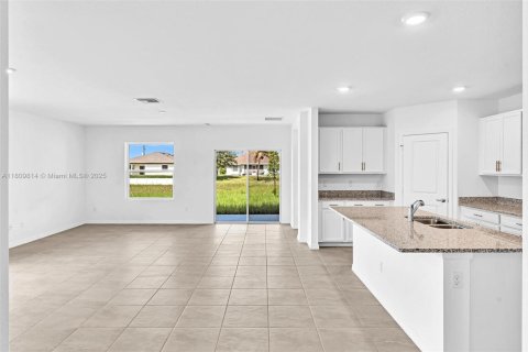House in Port St. Lucie, Florida 4 bedrooms, 259.2 sq.m. № 1752477 - photo 22