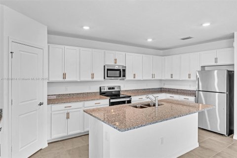 House in Port St. Lucie, Florida 4 bedrooms, 259.2 sq.m. № 1752477 - photo 30